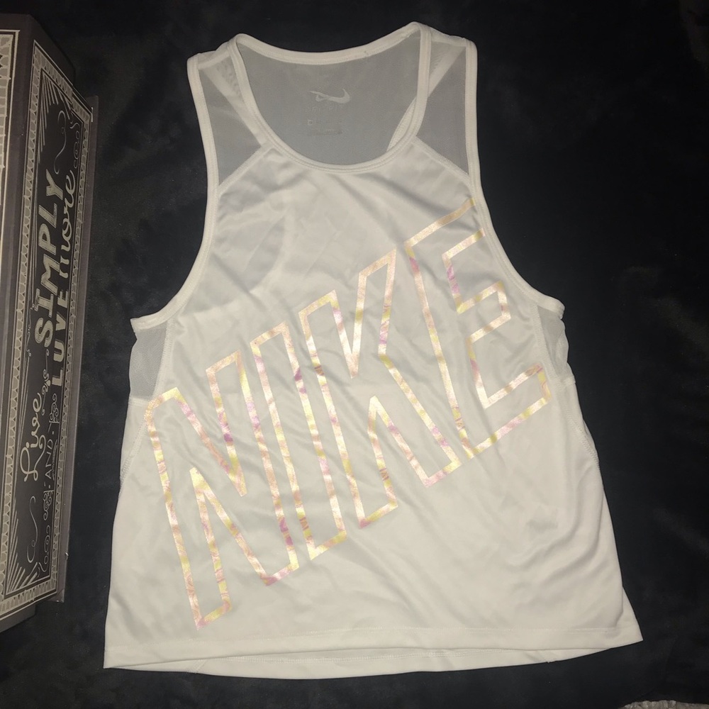 🏃🏻‍♀️NIKE Dri Fit Tank🏃🏻‍♀️